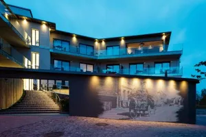 Image of HOF-SUITEN