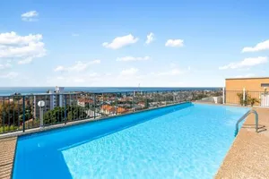 Image of Bondi Studio With Beach Views From Rooftop Pool