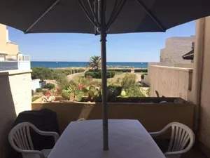 Image of Bel appartement 3 pièces - 6 pers - Accès plage direct - Parking - TV/Lave-vaisselle/Lave-linge - FR-1-81-273