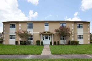 Image of Super 8 By Wyndham Kissimmee