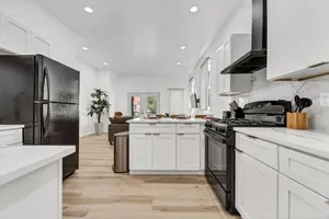 Image of Chic Vibrant Dtwn Apartment
