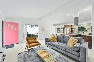 Image of The Guava Door - Cheerful Mid-Century - big yard, free parking
