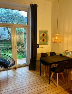 Image of FeelsLikeHome - Stylische und zentrale Altbauwohnung mit Terrasse&Garten