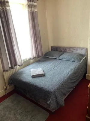 Image of 5/6 Bed House Barnsley Centre