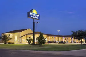 Image of Days Inn by Wyndham Pearsall