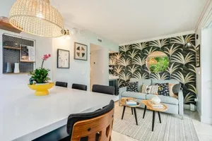 Image of Cute 1 bedroom unit located in Condo Hotel in the heart of Coconut Grove Free Parking