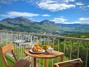Image of GoldenView - Vue Splendide & Stationnement Inclus