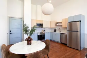Image of White Nest Retreat - LUX Updates - 5 mins from TYS