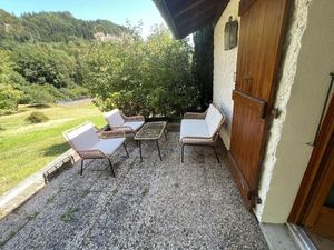 Image of Maisonnette dans la vallée verte