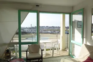Image of REF 104 Appartement T3 pour cinq personnes résidence avec piscine Port Crouesty ARZON