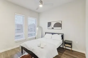 Image of Elegant Downtown 1BD Condo with Pool & Gym
