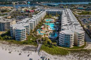 Image of Incredible Courtyard Pools and Gulf Views Waterscape C506 Sleeps 10