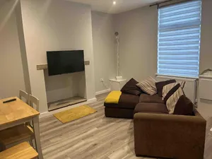 Image of Cosy 1