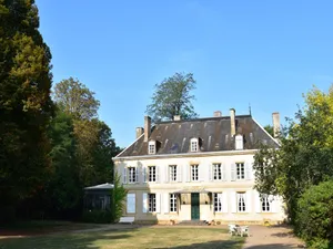 Image of House in Burgundy with Private Pool