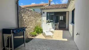 Image of Dans le centre village de Sainte Marie de Ré, charmante location entièrement rénovée