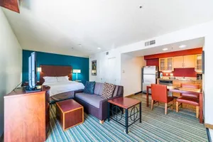 Image of Metro PHX STUDIO QUEEN UPSTAIRS sleeps 4 modern design best amenities