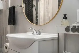 Image of Lovely Cottage Spot with Hot Tub Near Downtown