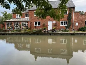 Image of Canalside B and B