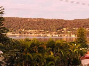 Image of Brisbane waters cottage at Point Clare NSW