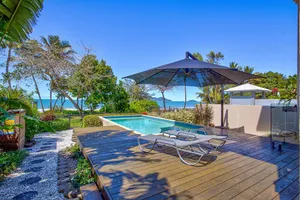 Image of Frangipani Place - Absolute Beachfront