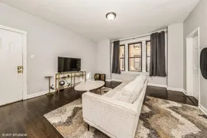 Image of 2 BR Apt Near Downtown Chicago and the LakeFront