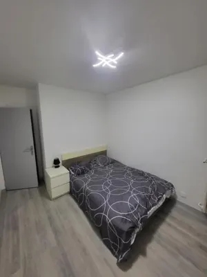 Image of chambre neuve dans un logement partager a 10 minute du circuit