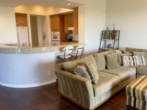 Image of Luxurious 3 BR & 3 BA Condo with Spectacular Views