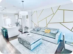 Image of Gorgeous Modern 4-Level 4BDR Home in Central Location Parking Included Free Cancellation