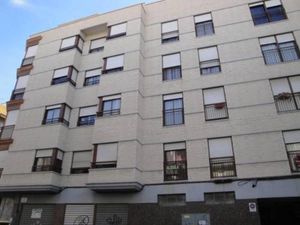 Image of Como en casa 1 PARKING