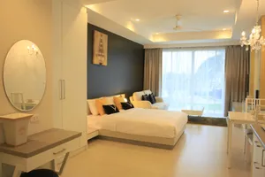 Image of The Cleat (Krabi Boat Lagoon) Studio marina front