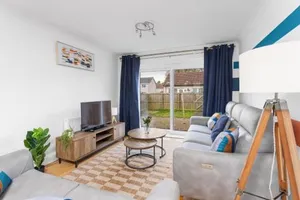 Image of Sleek 3Bed House near Airport