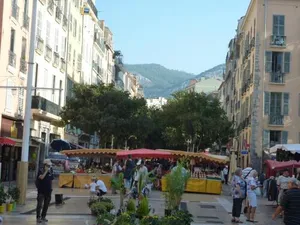 Image of 2 pièces avec patio dans le centre de Toulon