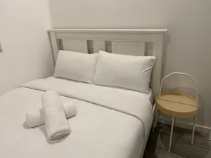 Image of Burwood 2Br Lovely Apt Near Train