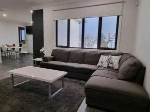 Image of Spacious Modern Apartment - St Kilda East