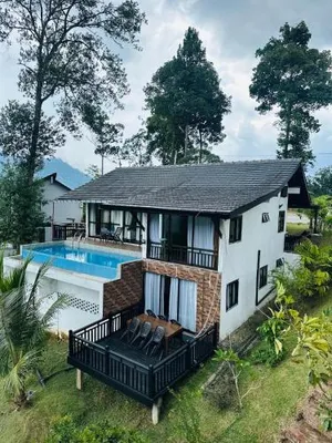 Image of Tuah D Manggis Janda Baik 4BR 2 Storey Bungalow Private Infinity Swimming Pool with Gunung Nuang View