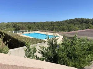 Image of Appartement 2P avec terrasse, piscine et parking privé - Proche plages du Var - FR-1-226A-138