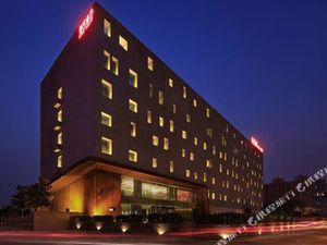 Image of Ease House (Luoyang Longmen High-speed Railway Station)