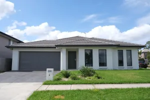 Image of Kellyville Modern & Stylish House for family &work