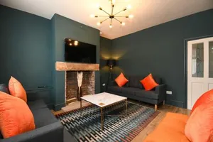 Image of Cottage Style 3 bedroom House - Close to City centre & The Peaks