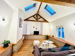 Image of Tropical Duplex in Senlis