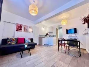 Image of TABIxTOTORO✅1BR Mountain View+Parking/Wifi/Linens