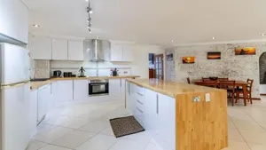Image of Bribie Escape, Top Floor Unit with Waterviews