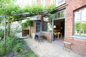 Image of La maison du fond du jardin