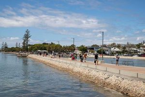 Image of On Esplanade own flat & Pool, Manly cafe precinct