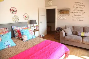 Image of Bubbles & Bed