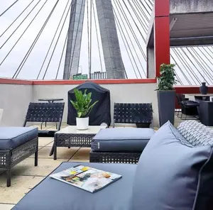 Image of Lux Pyrmont 1 Bed Apt - Parking & Pool Access
