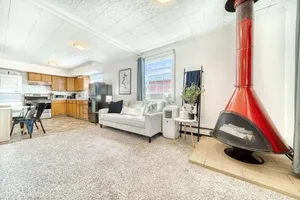 Image of Flat on 4th Close by Downtown