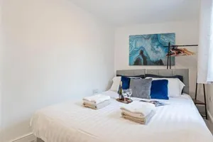 Image of Ava's City Stay Near Waterworld