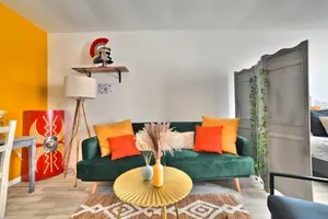 Image of Ave César - Confort Moderne, Charme Gallo-Romain, Cœur de Ville, Tv 4K, Fibre