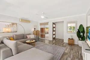 Image of White Sandy Cottage